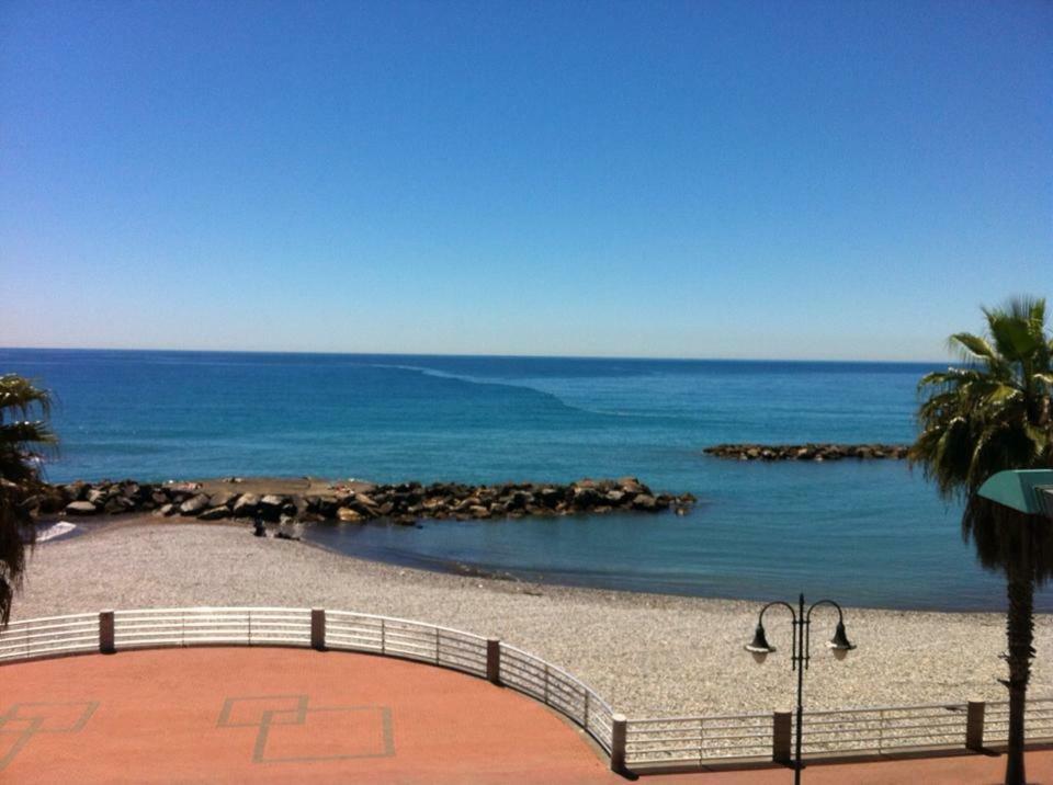 La Casa Di Marco Apartment Ventimiglia Exterior foto